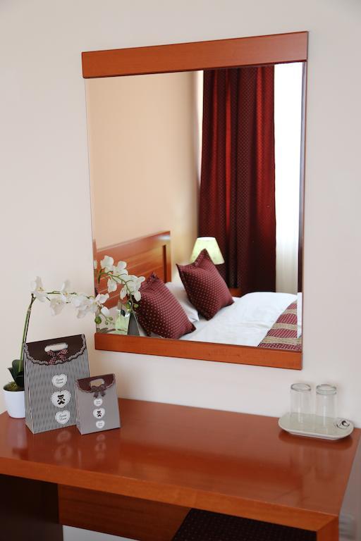 Hotel Apollonia Priština Pokoj fotografie