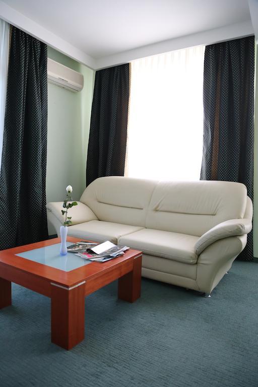 Hotel Apollonia Priština Pokoj fotografie